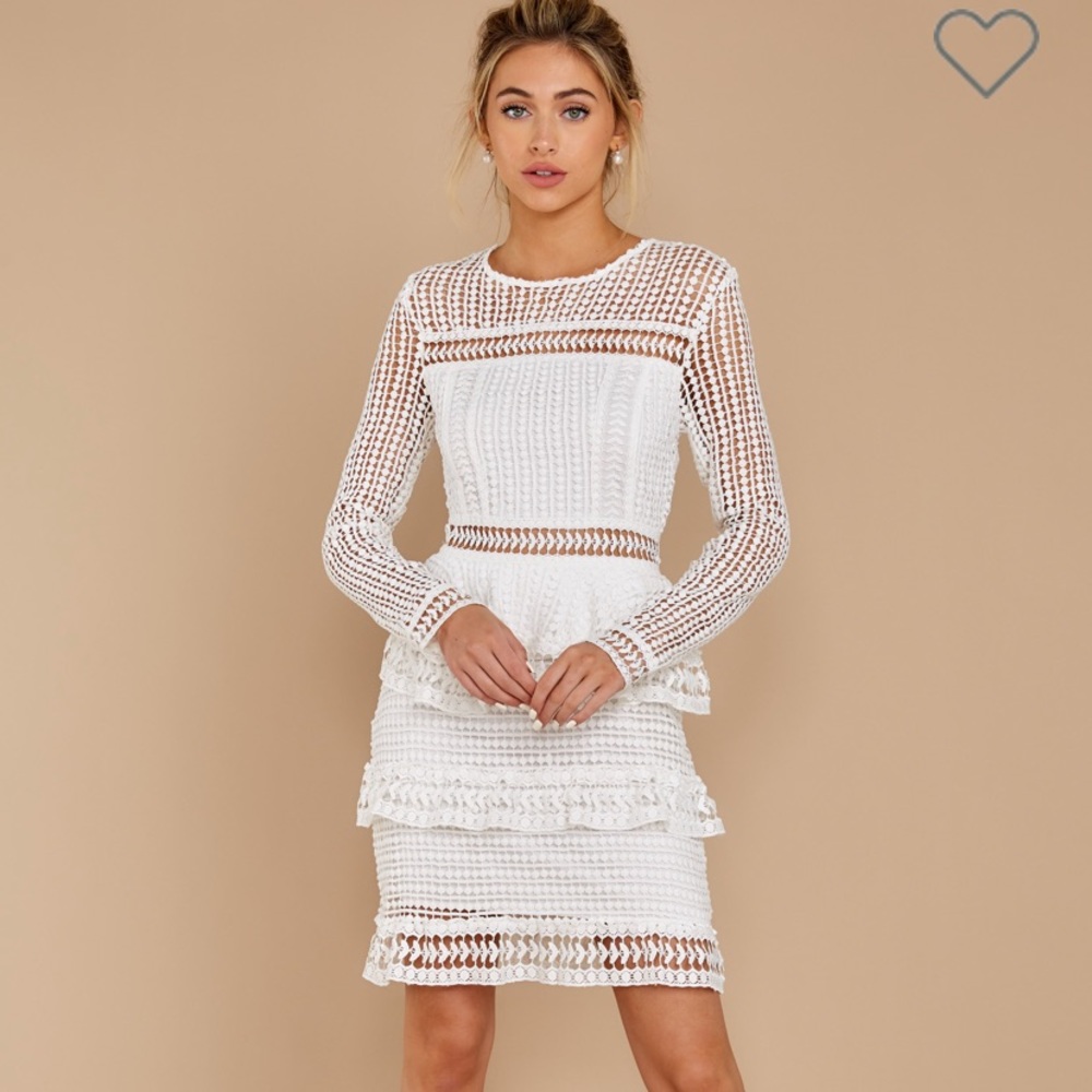 White long sleeve lace dress